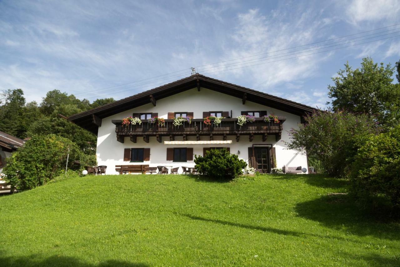 Berg Blick Jugendherberge Mit Privatzimmer Kochel am See Exterior photo